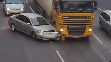 盲区事故